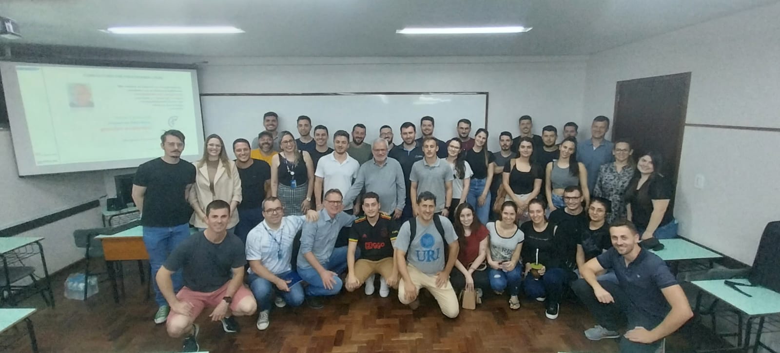 O Eng. Civ. Marcelo Saldanha e os alunos